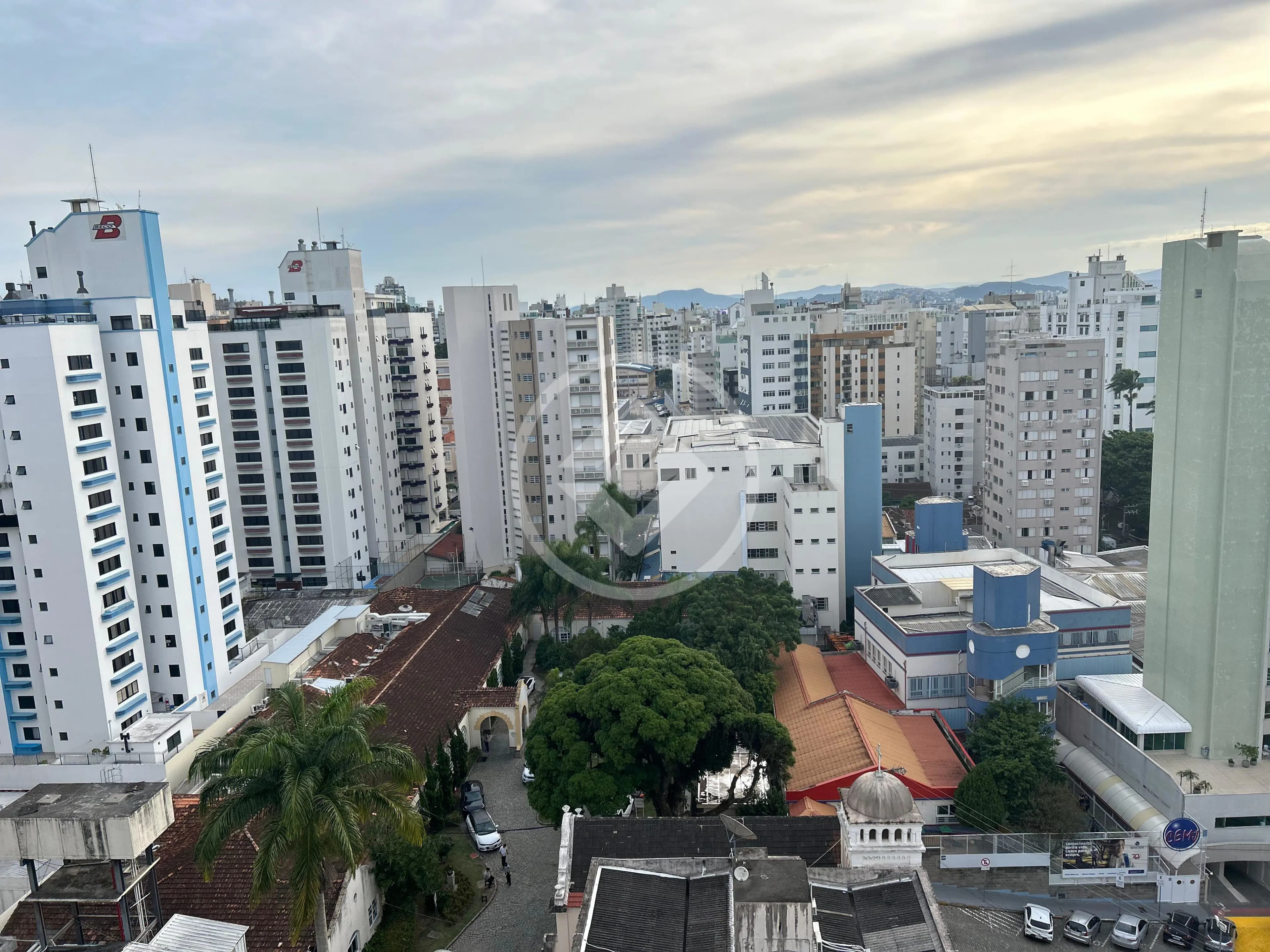 Apartamento com 4 quartos na Avenida Professor Othon Gama D'Eça, foto 9 de 42