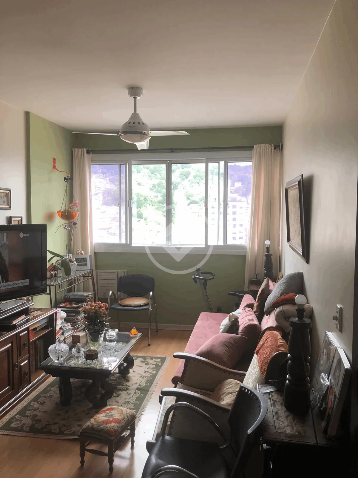 Apartamento com 3 quartos na Avenida Hercílio Luz, foto 7 de 9
