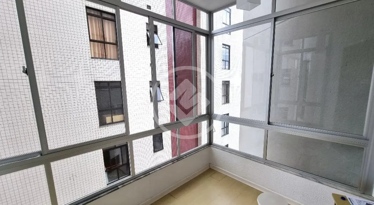 Apartamento com 3 quartos na Avenida Mauro Ramos, foto 10 de 23