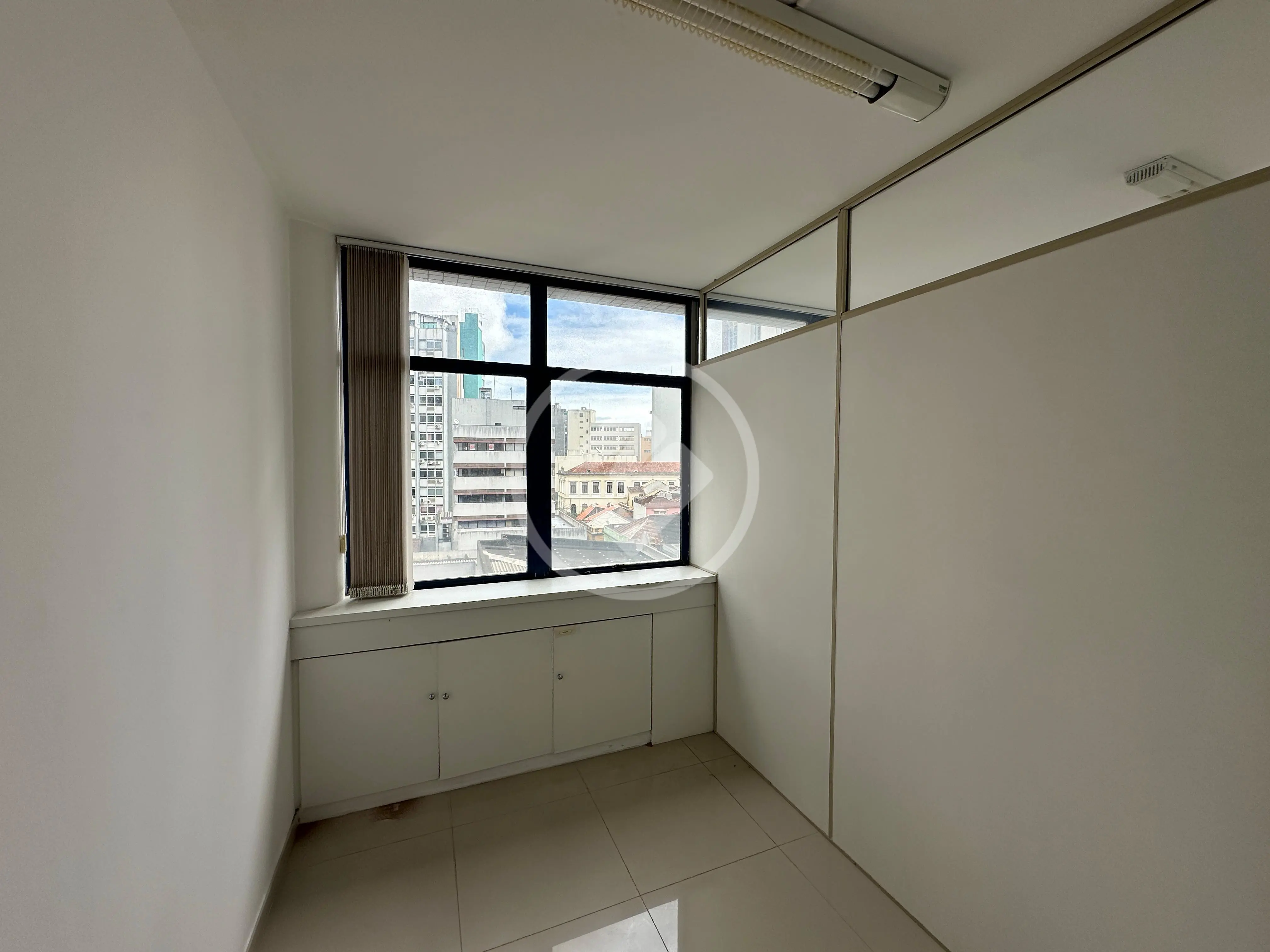 Sala comercial de 60 m² na Rua Saldanha Marinho, foto 3 de 12