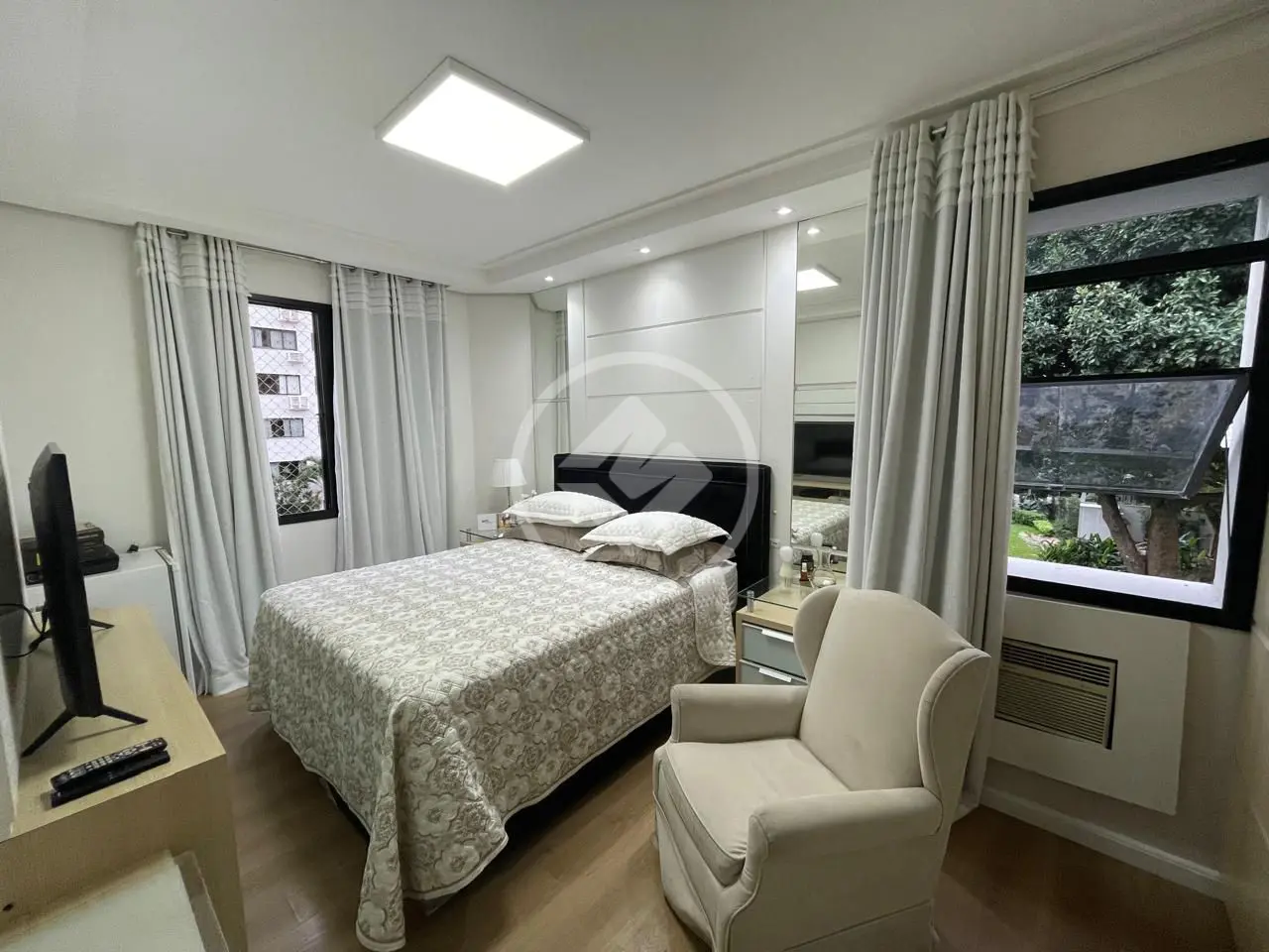 Apartamento com 4 quartos na Rua Bocaiúva, foto 9 de 35