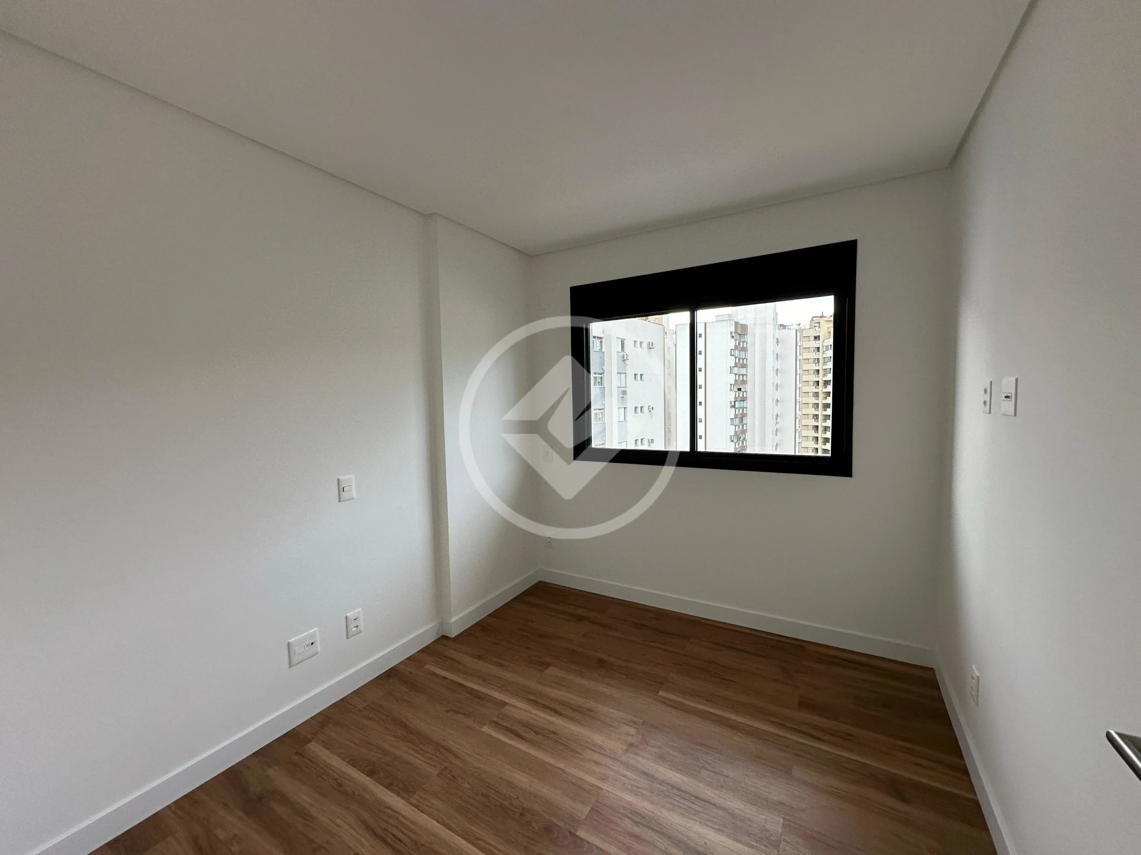 Apartamento com 3 quartos no Centro, foto 13 de 25