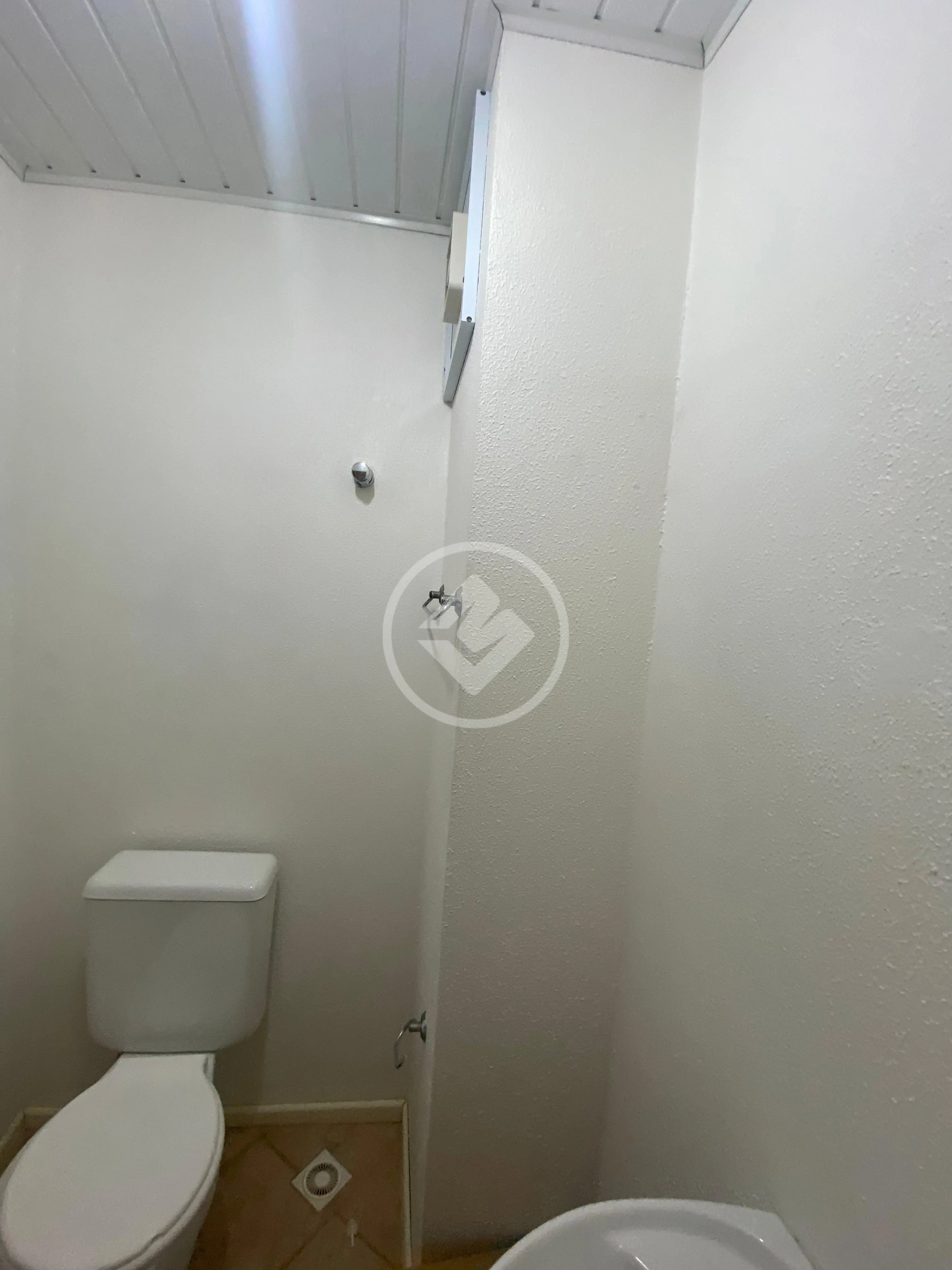 Sala comercial de 34 m² na Rua Felipe Schmidt, foto 6 de 11