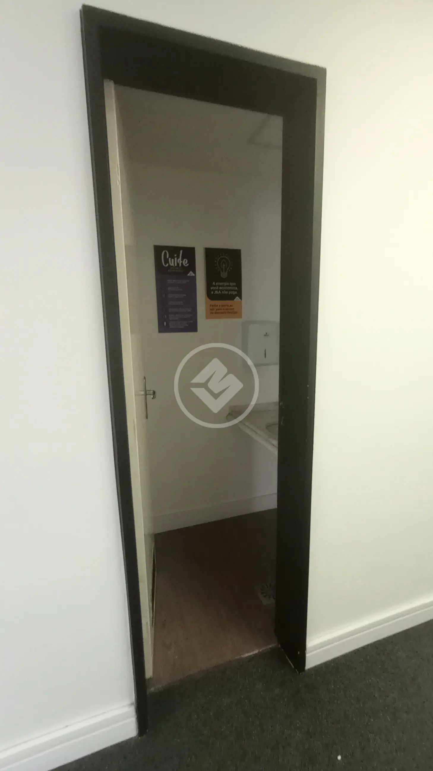 Sala comercial de 221 m² na Rua Martinho Calado, foto 12 de 25