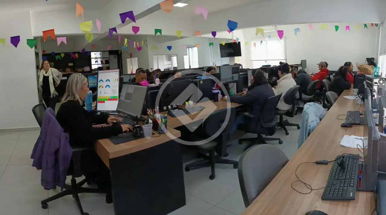 Sala comercial de 148,8 m² na Rua Felipe Schmidt, Centro de Florianópolis
