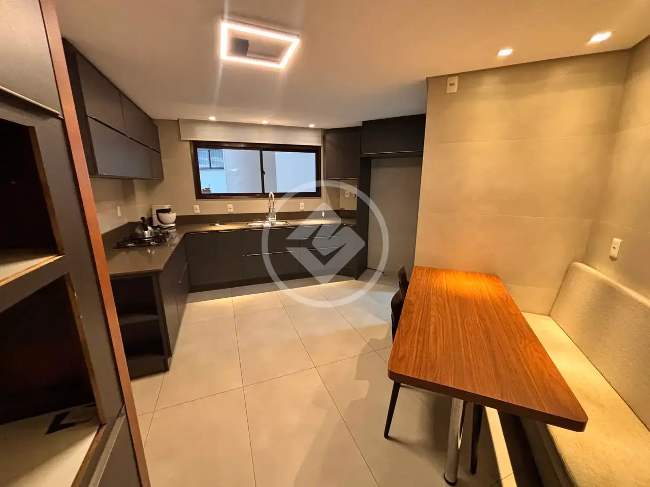 Apartamento com 3 quartos na Rua Duarte Schutel, Centro de Florianópolis