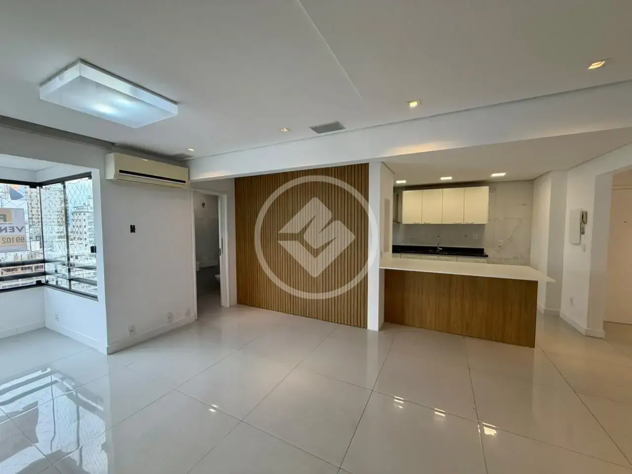 Apartamento com 3 quartos na Rua Almirante Dorval Melchíades de Souza, Centro de Florianópolis