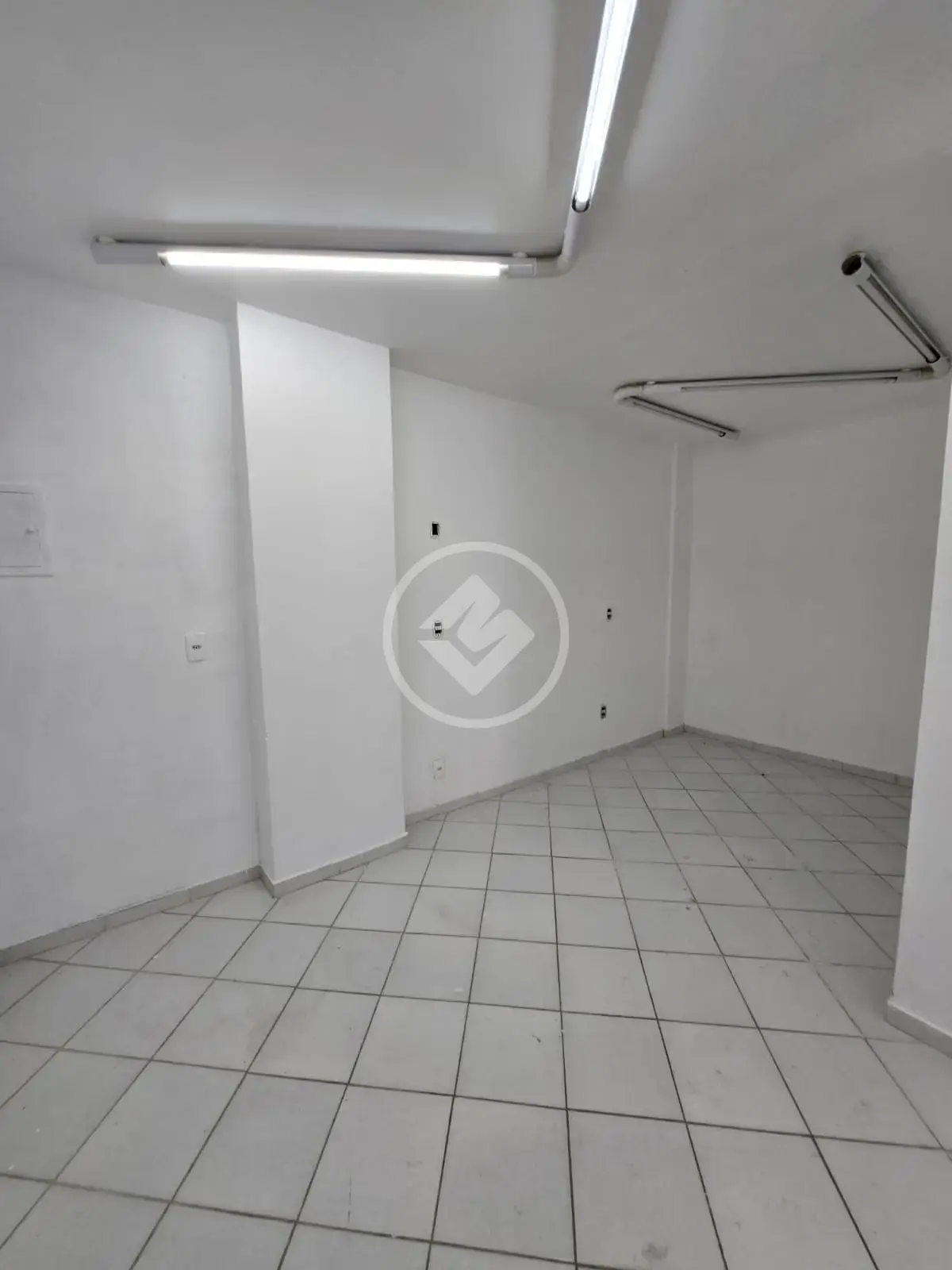 Sala comercial de 75 m² na Rua Felipe Schmidt, Centro de Florianópolis