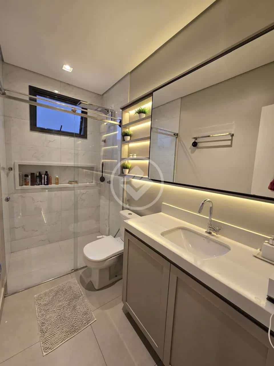 Banheiro · Apartamento de 120 m² · código 105882